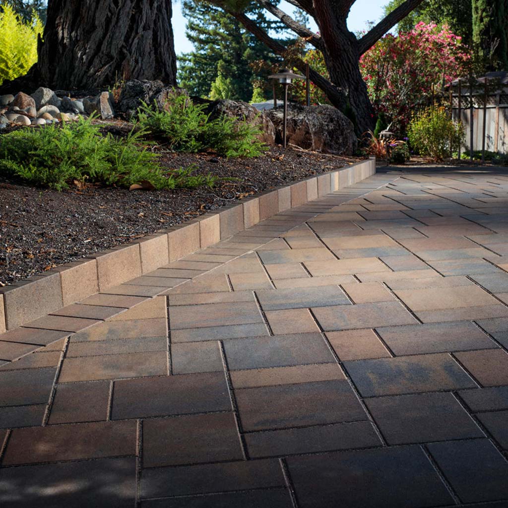 Concrete Pavers vs Concrete Comparison Guide